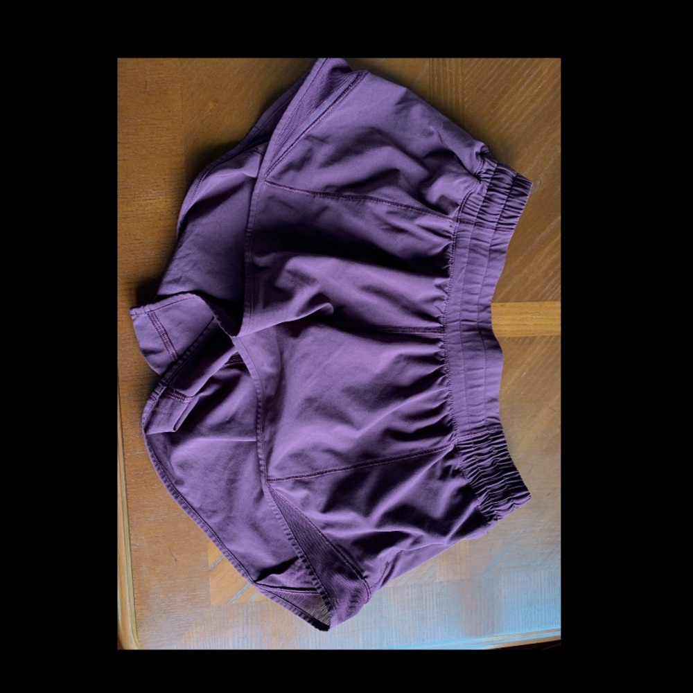 Lululemon Hotty Hot Short 2.5”
